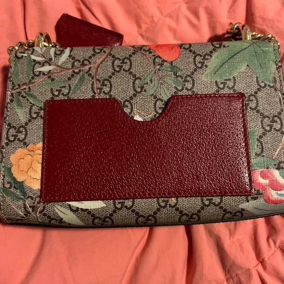 Gucci Padlock Shoulder Bag - Picture 2 of 9